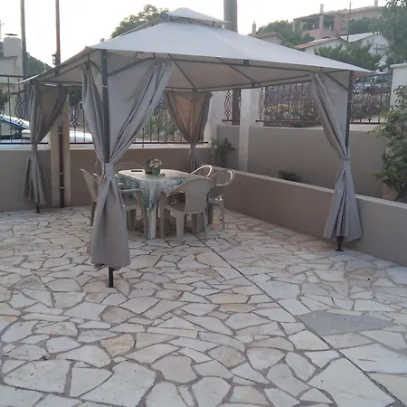 Martha's House Kefalonia Апартаменты